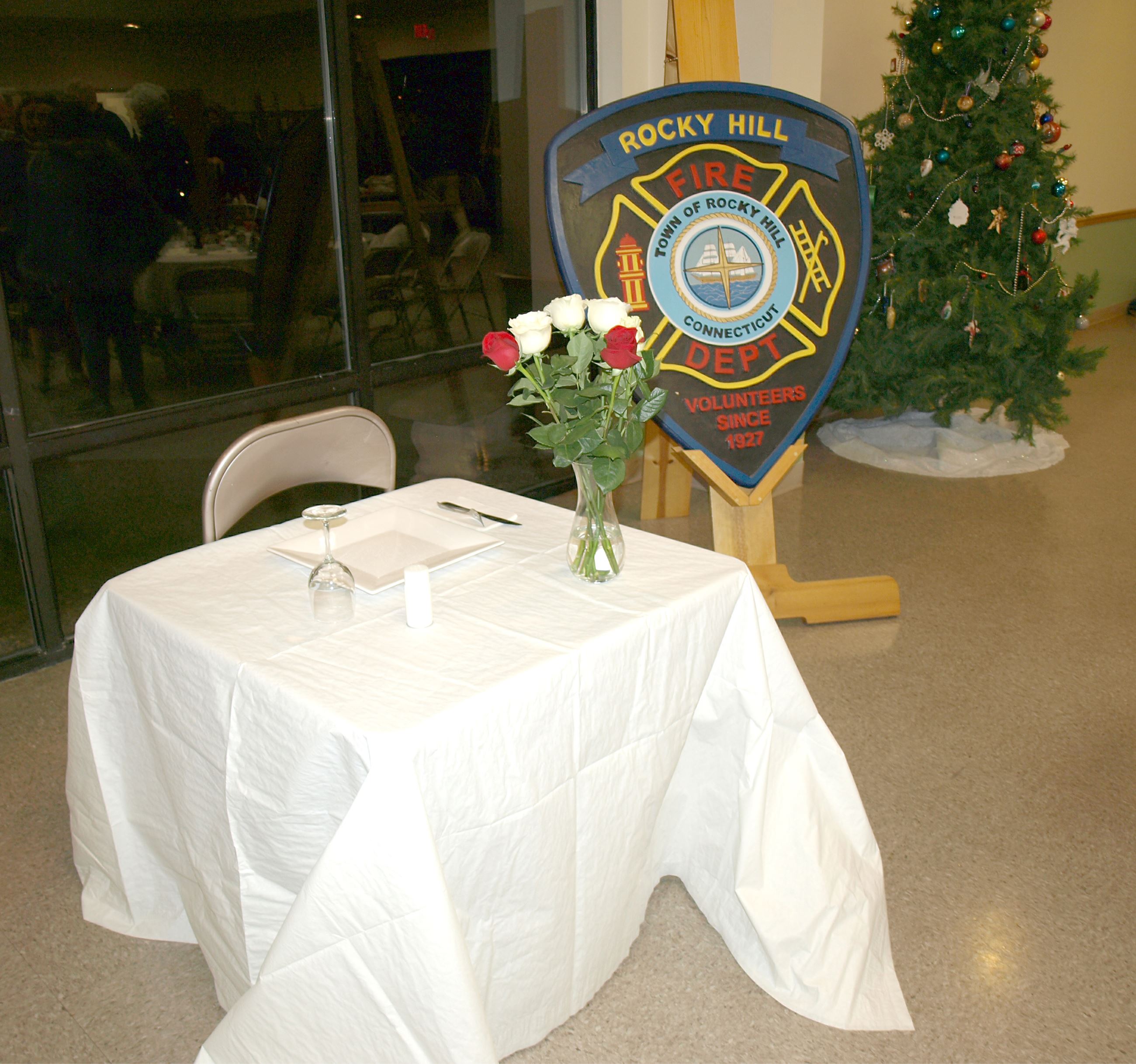 Empty Table-Associates Dinner-2016